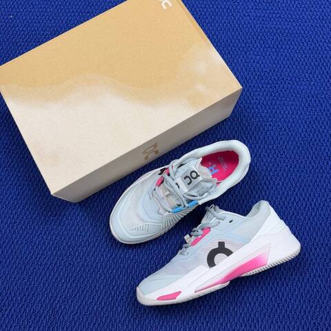 On The Roger Pro Light Grey White Pink Blue Tennis Shoe Casual Sneakers (BS-86756)