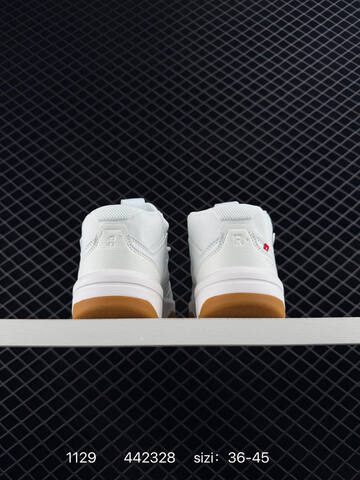 On The Roger Mid Club White Gum 36-45 Sneaker Casual Sneakers - Unisex (BS-85453)