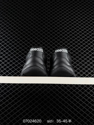 MLB Yankees Chunky Black White EU 35-45 Sneaker Casual Sneakers - Unisex