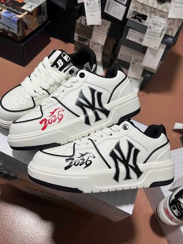 MLB Chunky Liner White Black Red Skate Shoe Skate